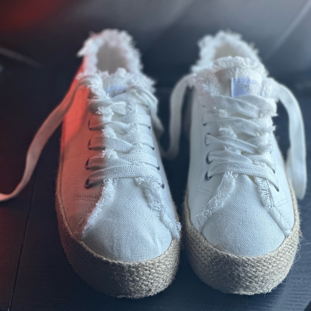 Rocket Dog - image 2